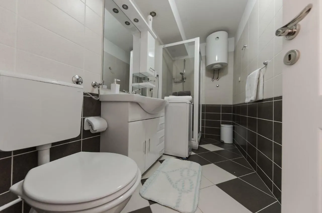 Zenta Apartment Split