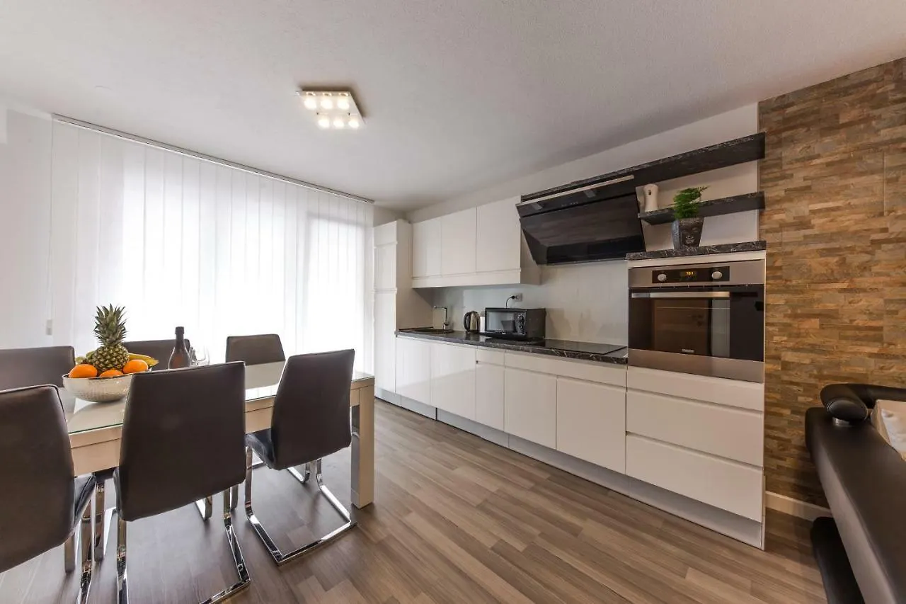 Zenta Apartment Split 0*,